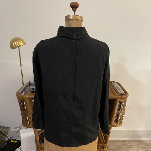 NWT COS 100% Silk Black Longsleeve Blouse w Back Button Detail Drapey Size 12 - Picture 3 of 7